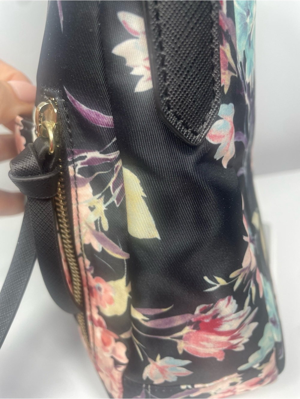 Karl Lagerfeld NWT Cara Nylon Messenger Floral Crossbody - Picture 8 of 16
